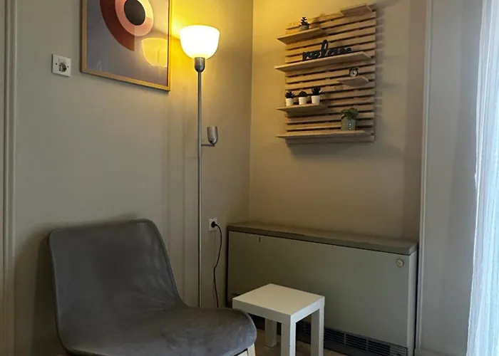 Cherry - Happyhostgr - Downtown Apartment