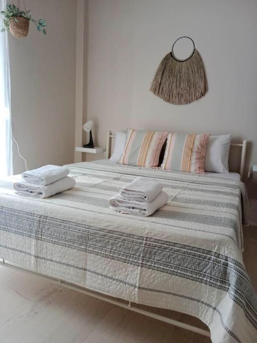 Cherry - Happyhostgr - Downtown Apartment *