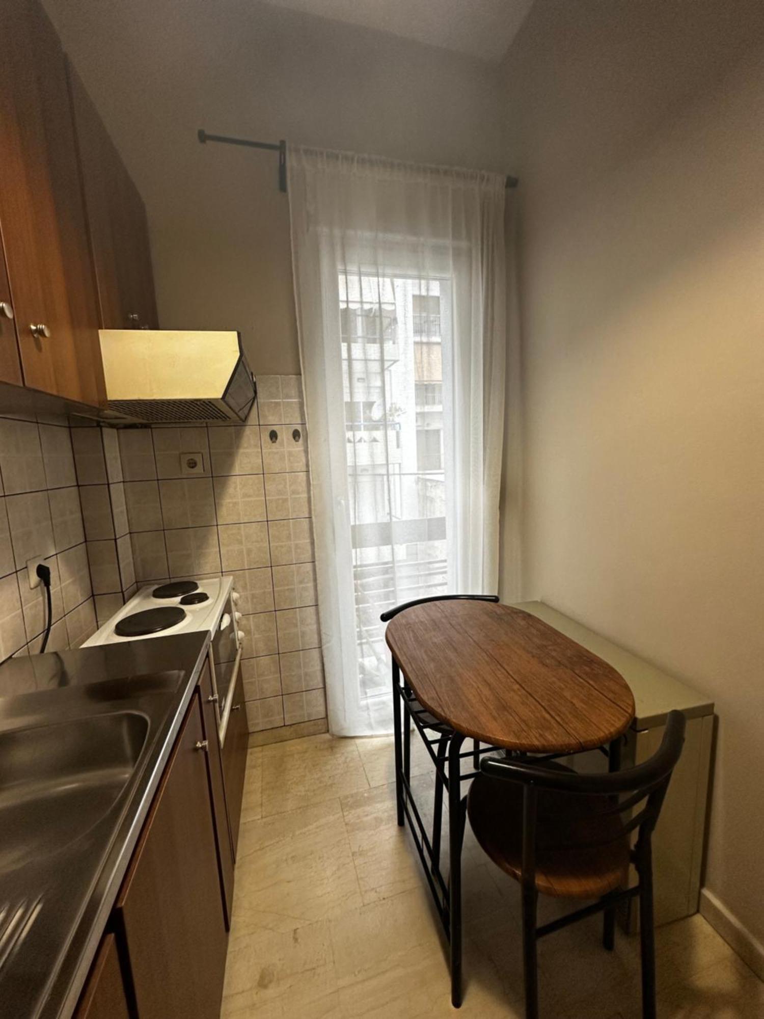 Cherry - Happyhostgr - Downtown Apartment
